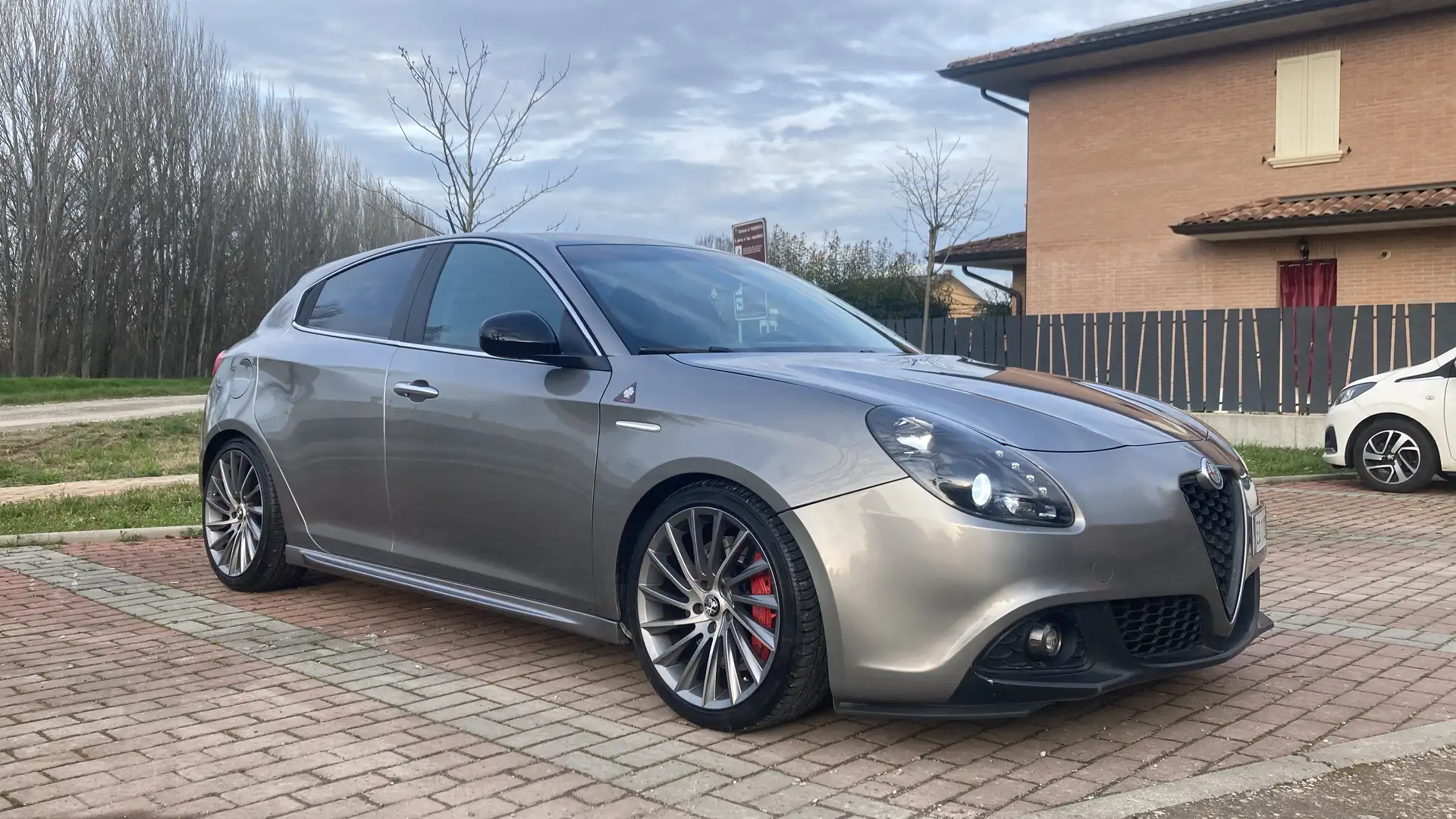 Alfa Romeo Giulietta 2.0 jtdm(2) Distinctive 170cv - 1