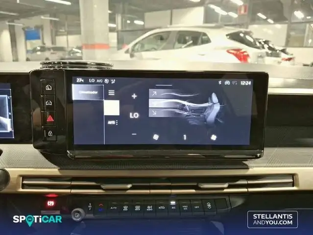 Lancia Ypsilon view 14