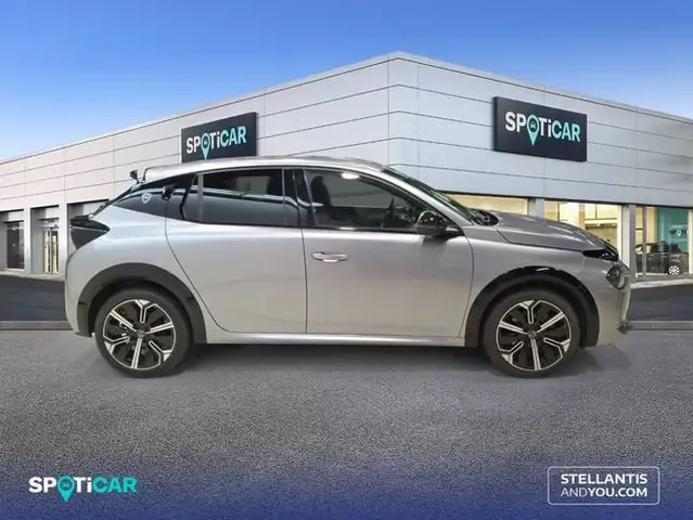 Lancia Ypsilon view 4