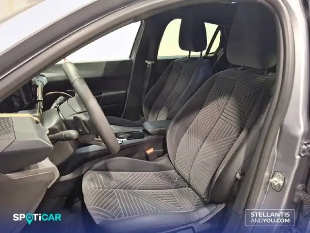 Lancia Ypsilon view 9