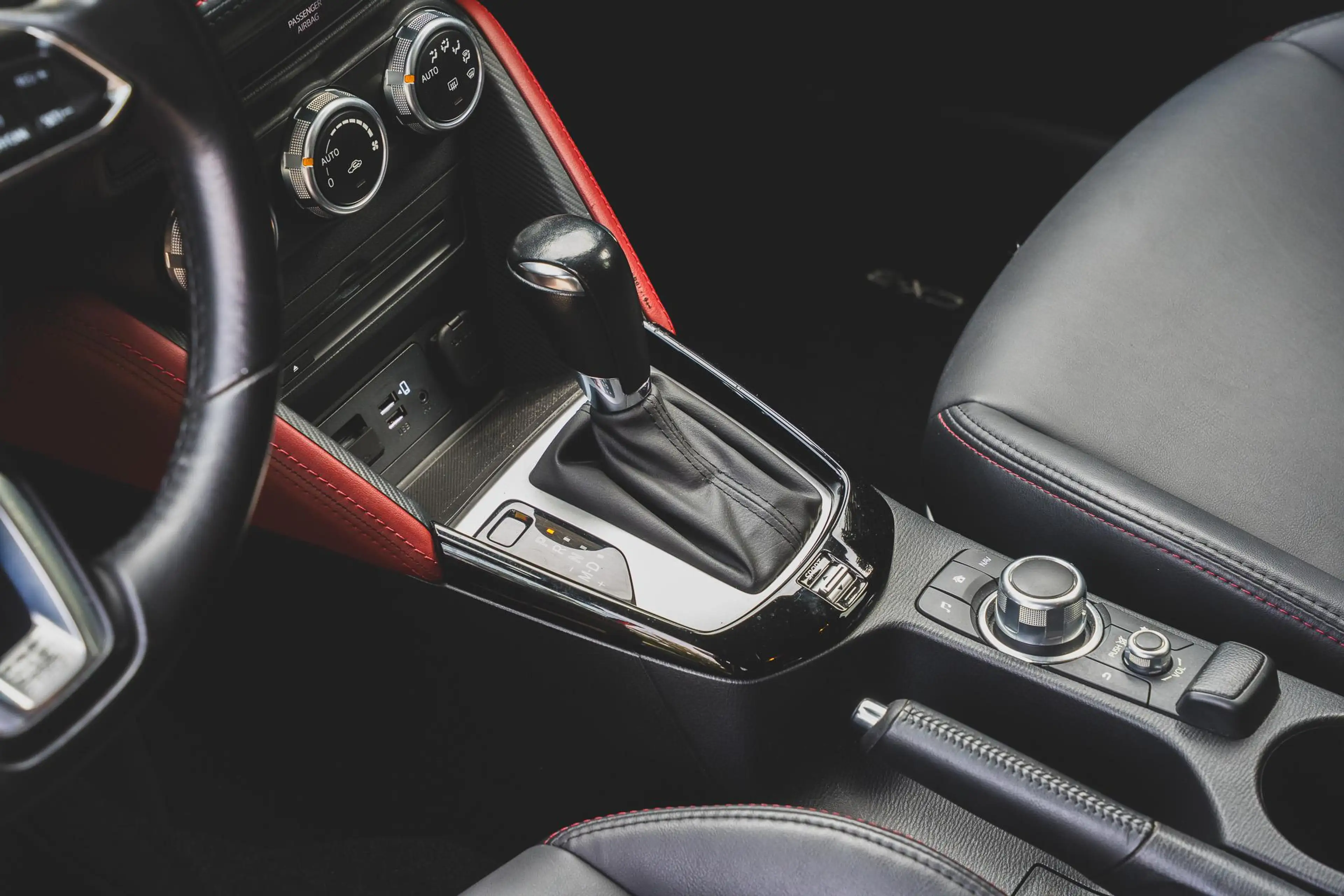 Mazda CX-3 2.0 SkyActiv-G 120 GT-M TREKHAAK | CAMERA | LEDER — photo 29
