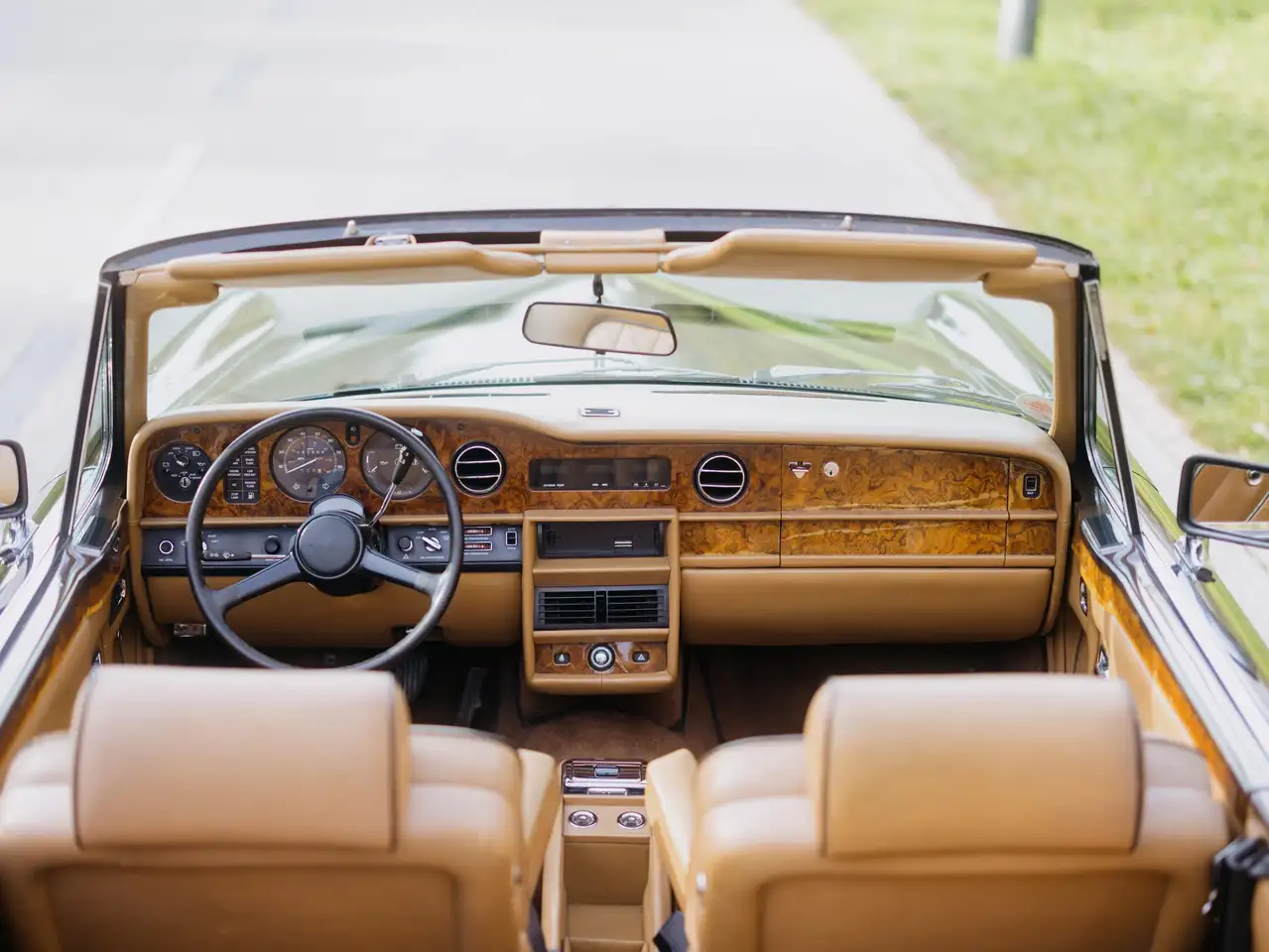 Rolls-Royce Corniche, foto 3