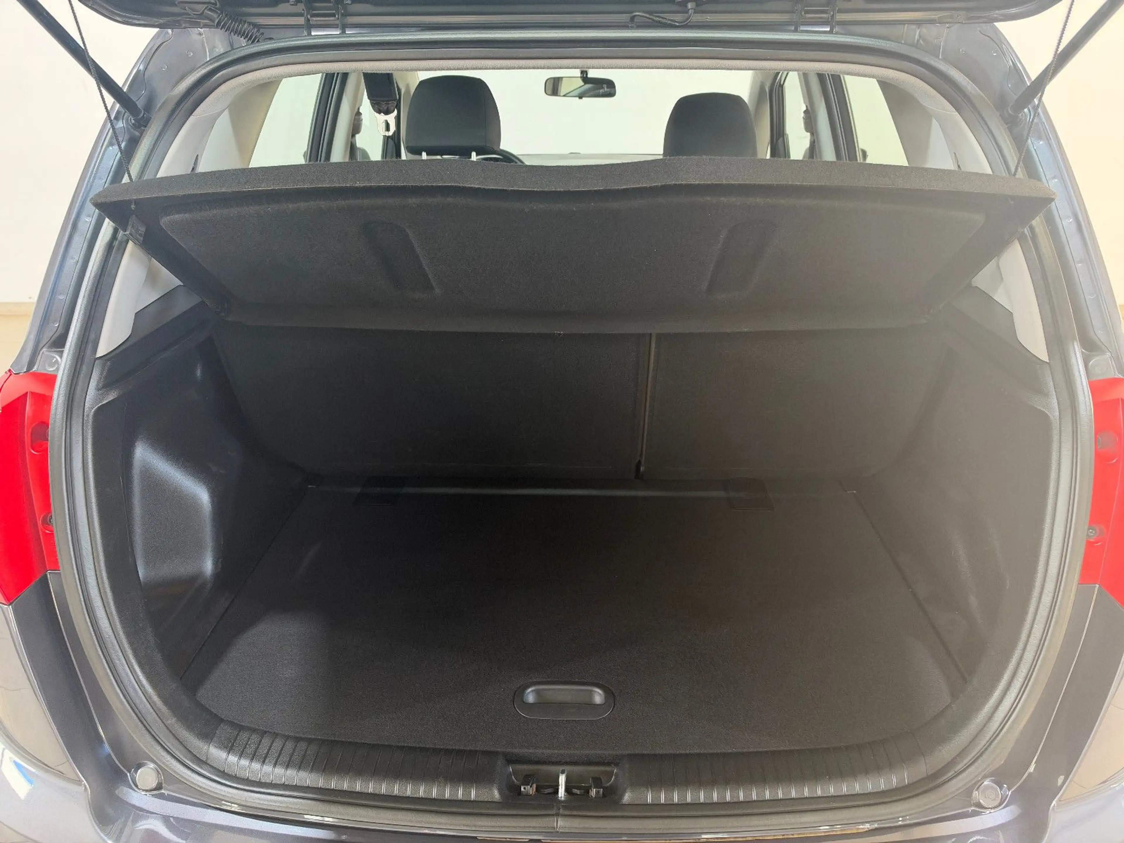 Kia Venga 1.6 Automatik — photo 7