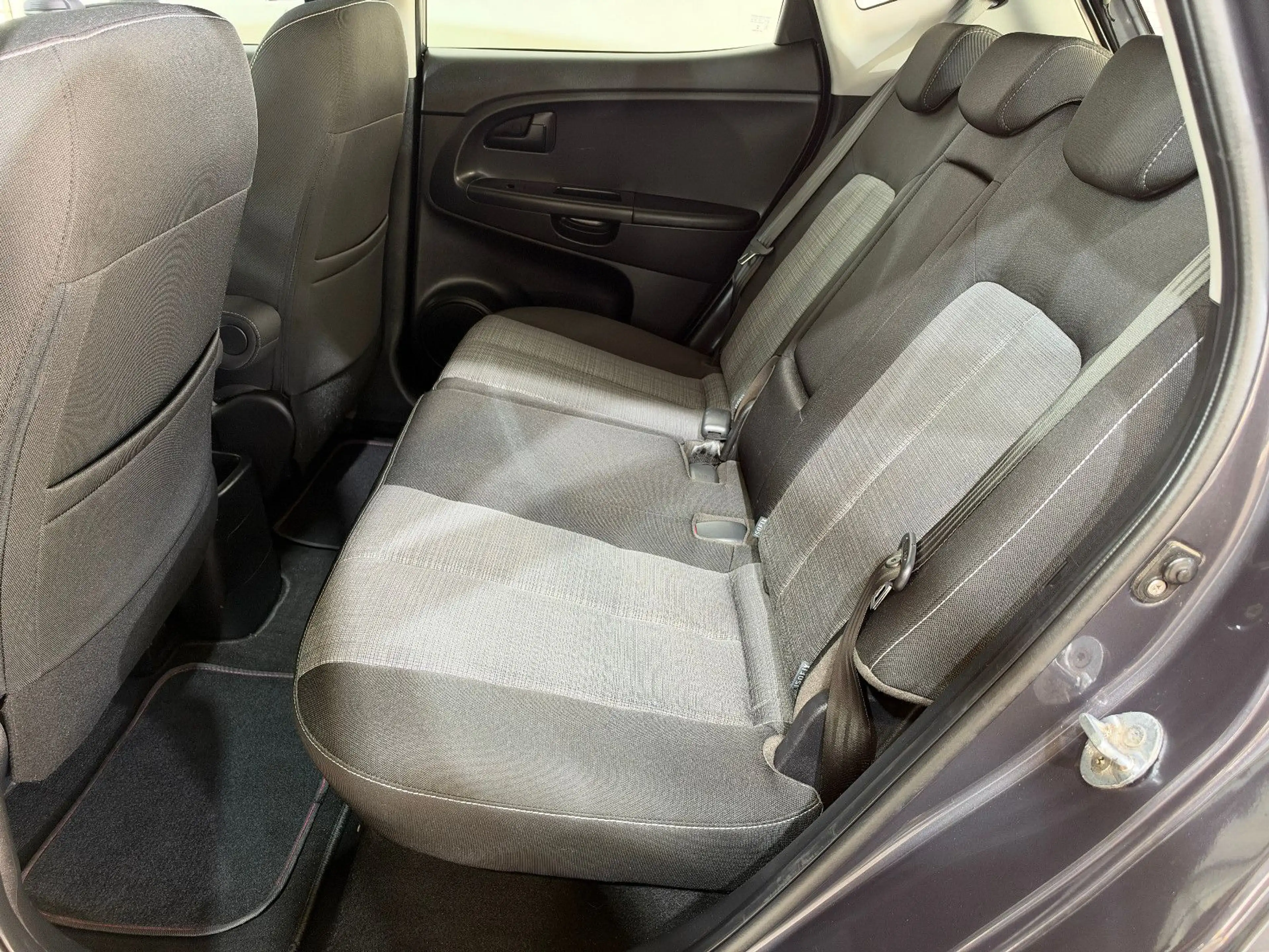 Kia Venga 1.6 Automatik — photo 12