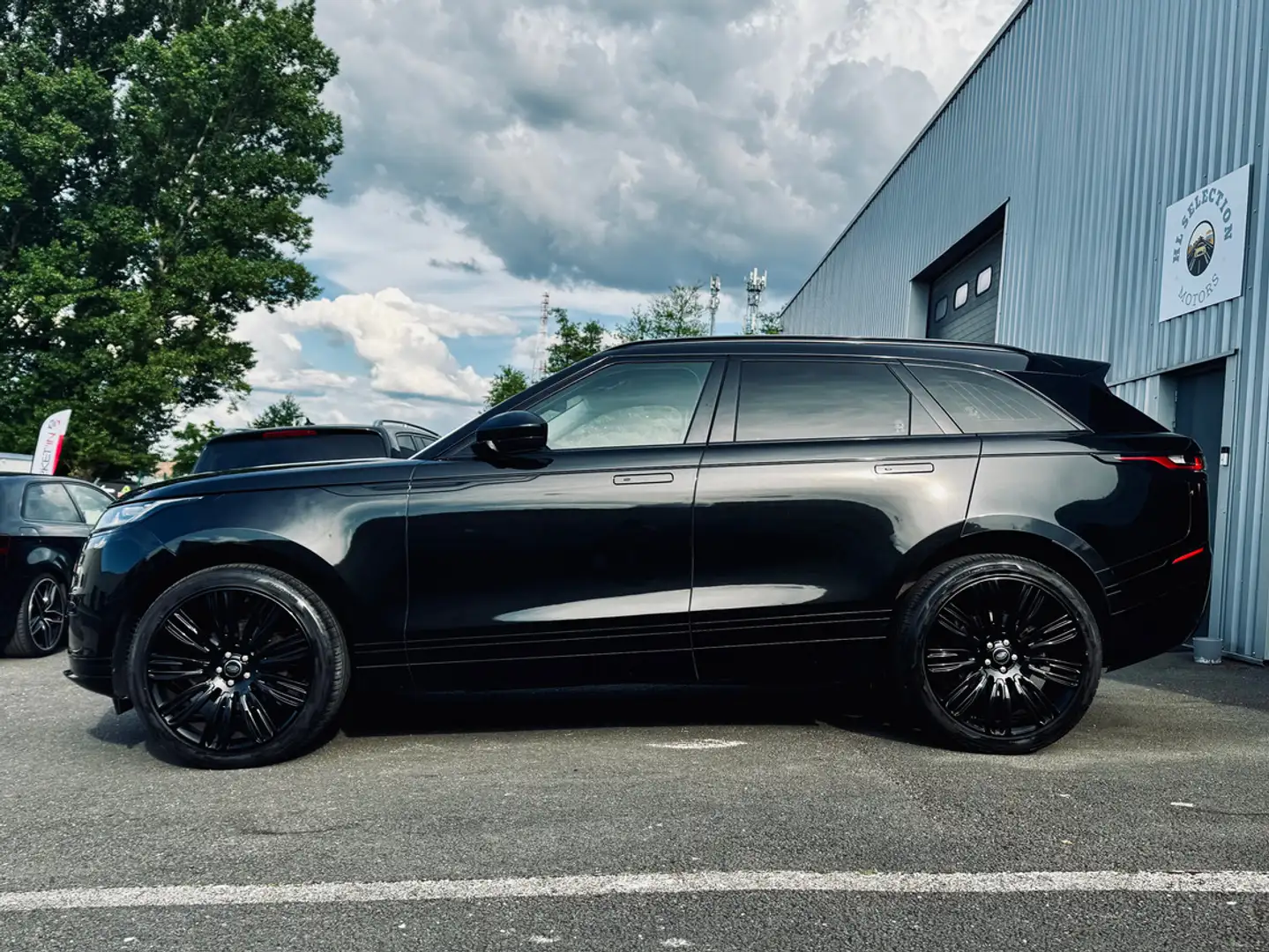 Land Rover Range Rover Velar R DYNAMIC TOIT OUVRANT BLACK EDITION D180 Noir - 2