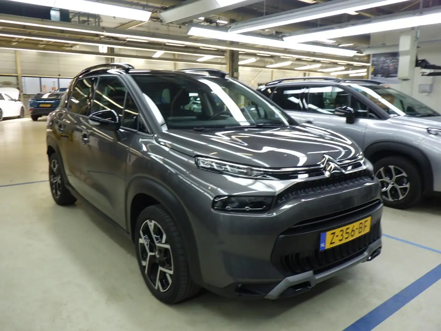 Citroen C3 Aircross 130PK Max Automaat|Camera|Navigatie| Grijs - 2