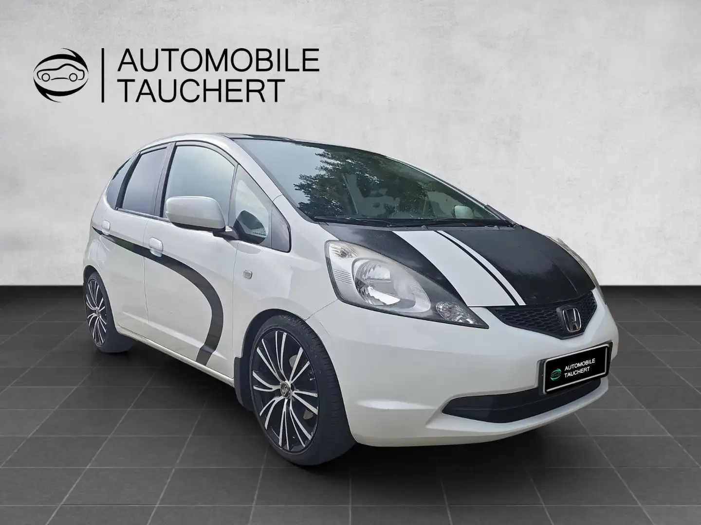 Honda Jazz TÜV Klima 8fach bereift Scheckheft Weiß - 1
