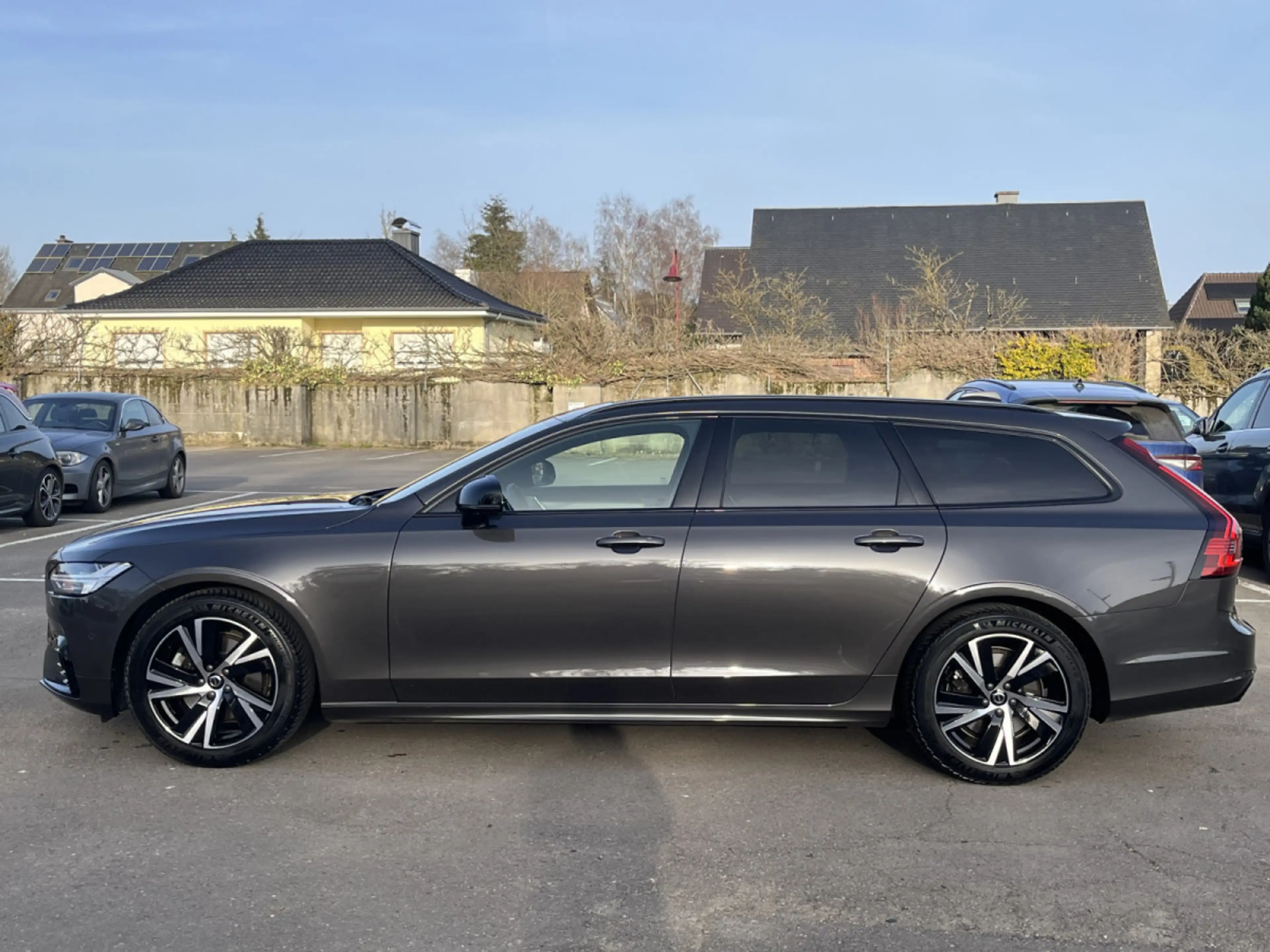 Volvo V90 B4 D 4x4 Geartronic R-Design Pano — photo 6
