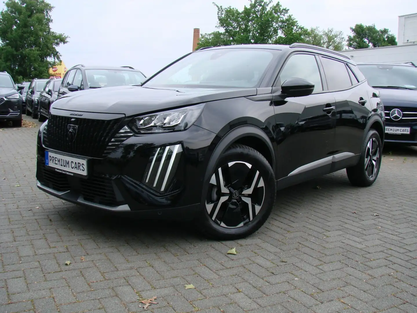 Peugeot 2008 1.2 Allure ACC MirrorLink Kamera LED Zwart - 2