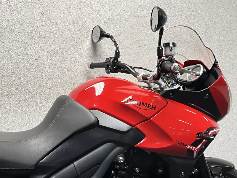 Triumph Tiger 1050 - foto 8