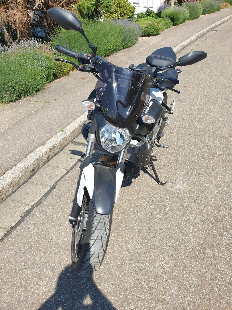 Yamaha MT-07 bijela - 2
