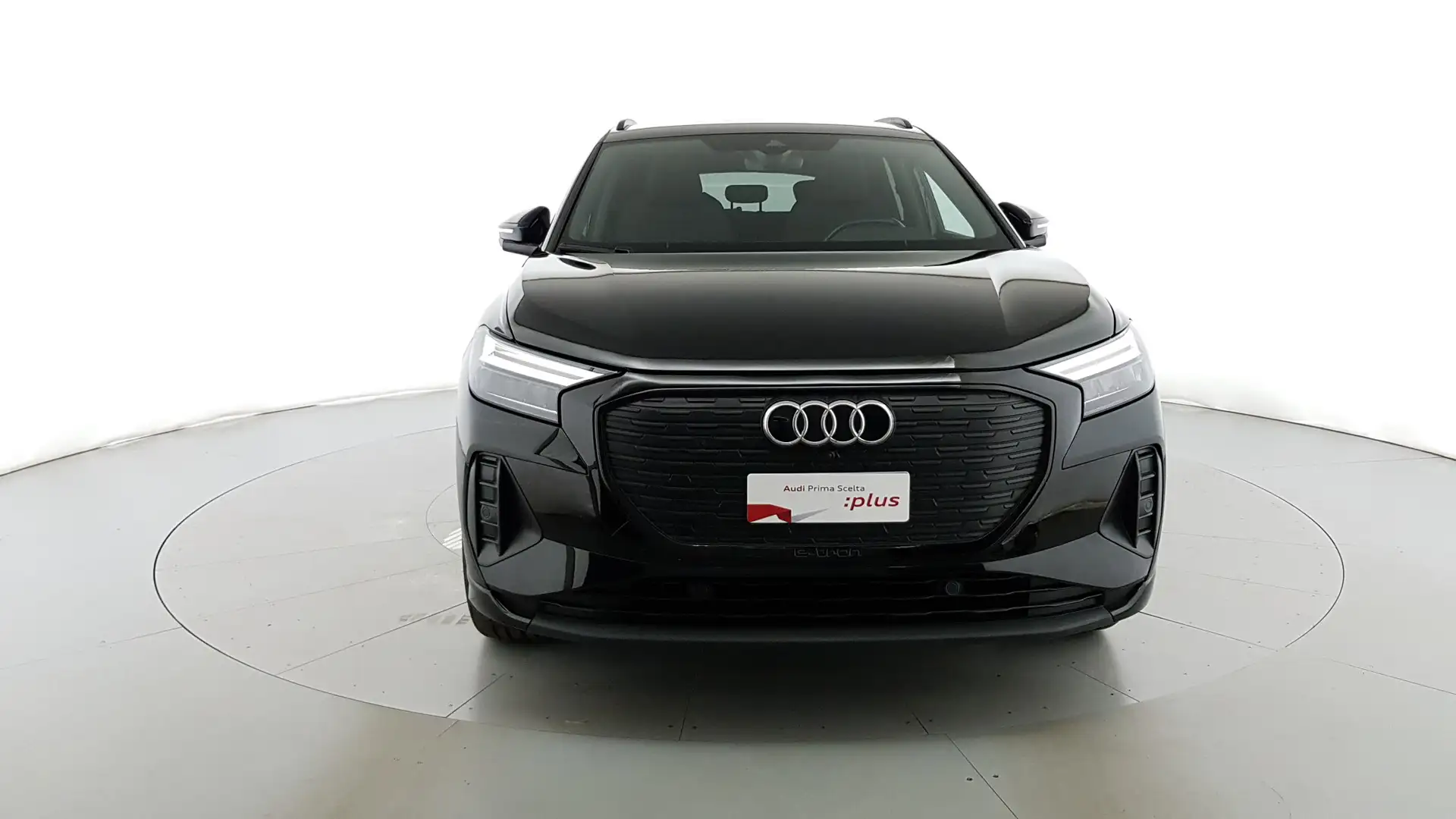 Audi Q4 e-tron 40 Business Advanced Noir - 2