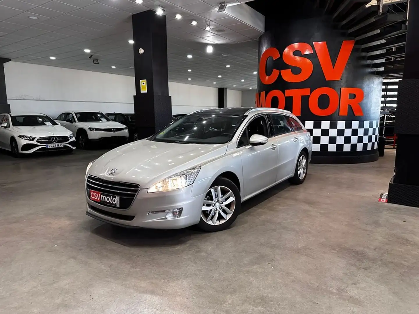 Peugeot 508 SW Active 2.0 HDI 140cv Gris - 2