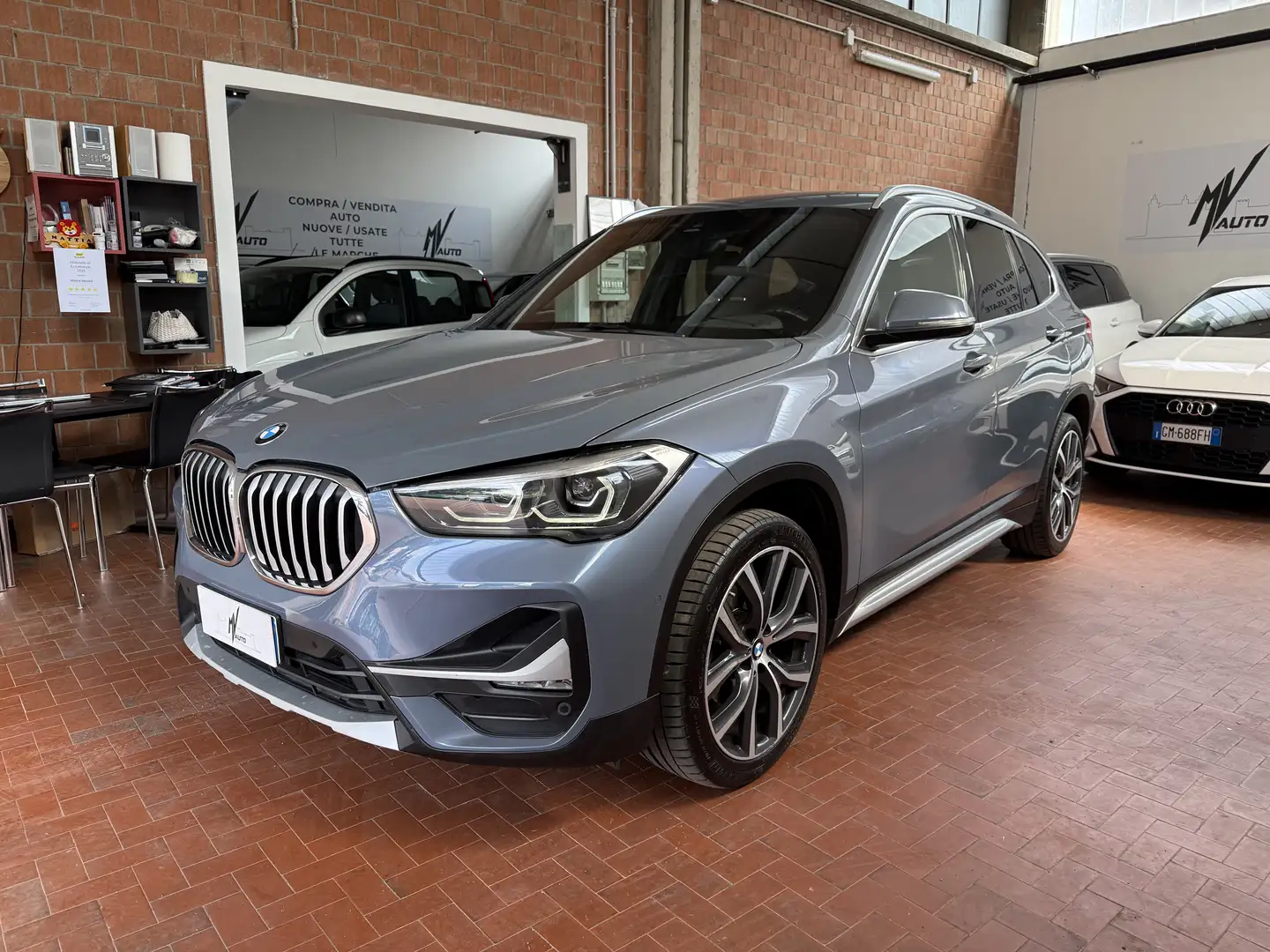 BMW X1 xdrive18d xLine Plus auto+uniporp+tagliandi uffic. Gris - 1