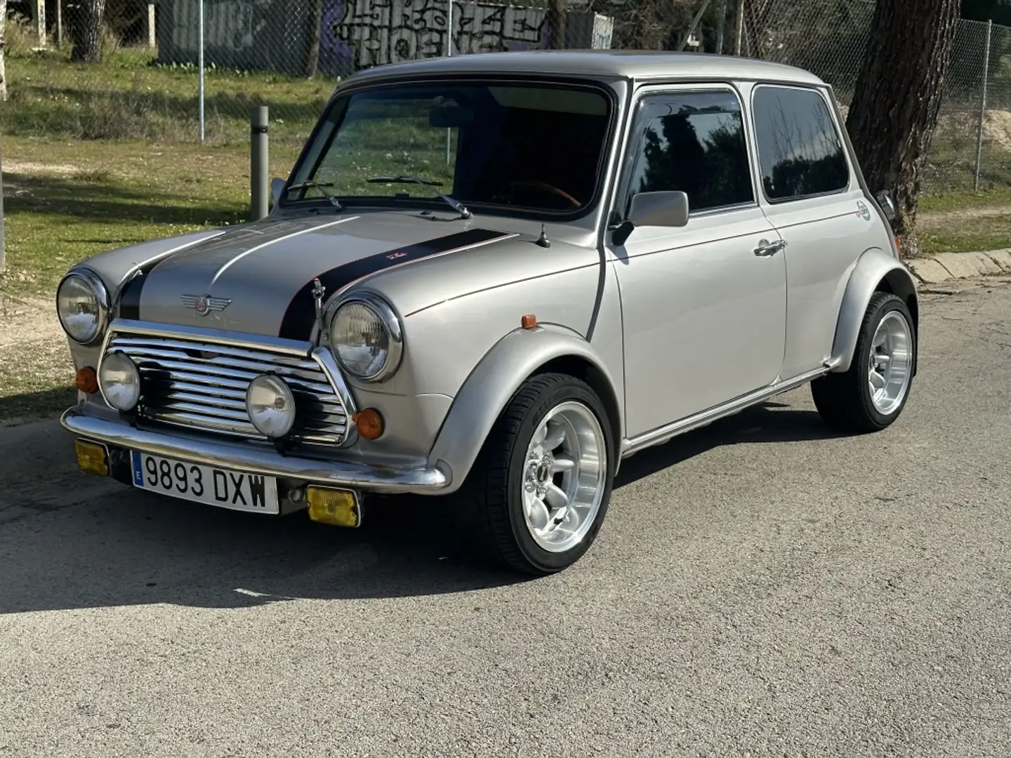 MINI MINI Mini Pequeño Manual de 2 Puertas Plateado - 1