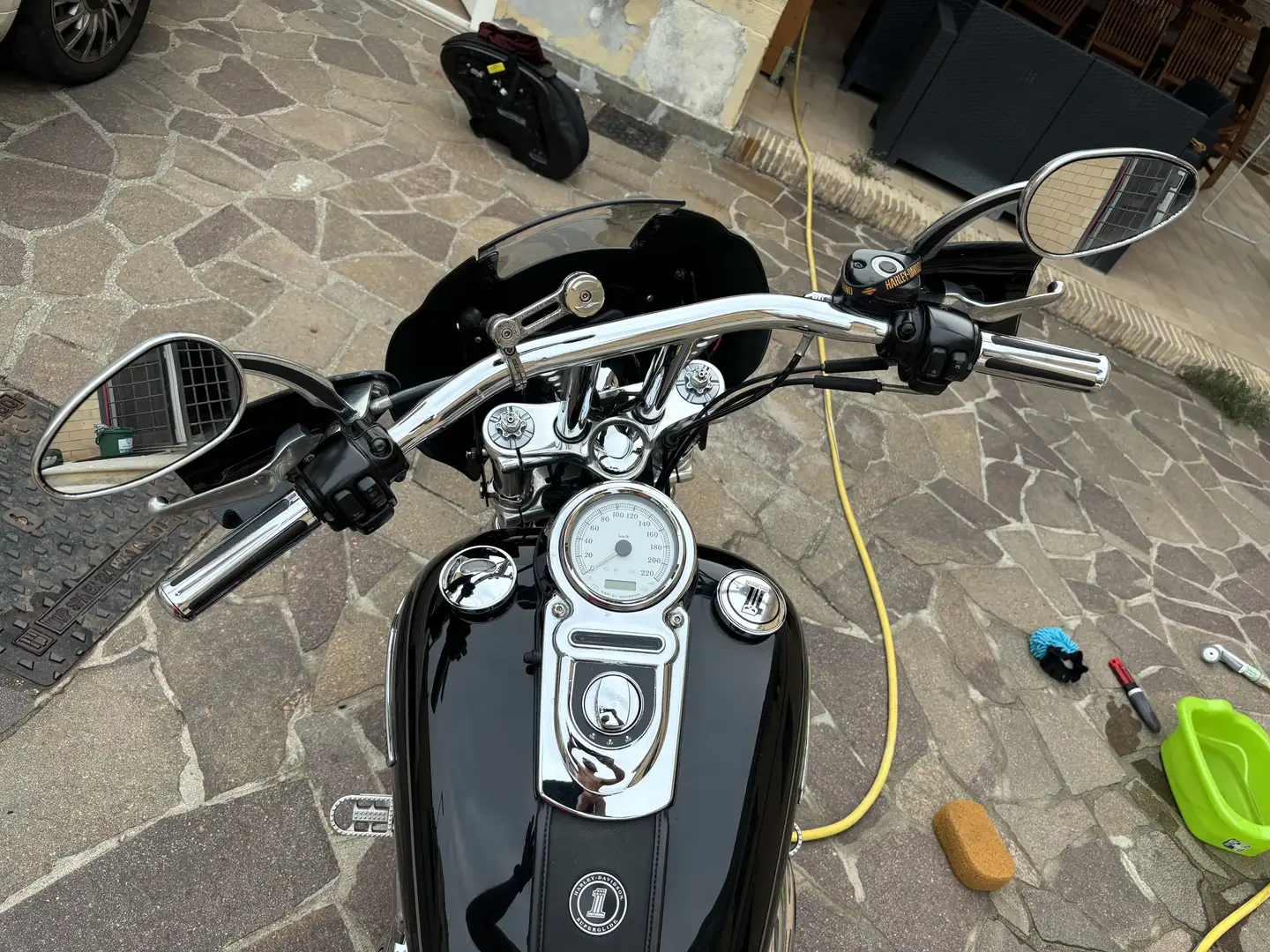 Harley-Davidson Dyna Super Glide - 2