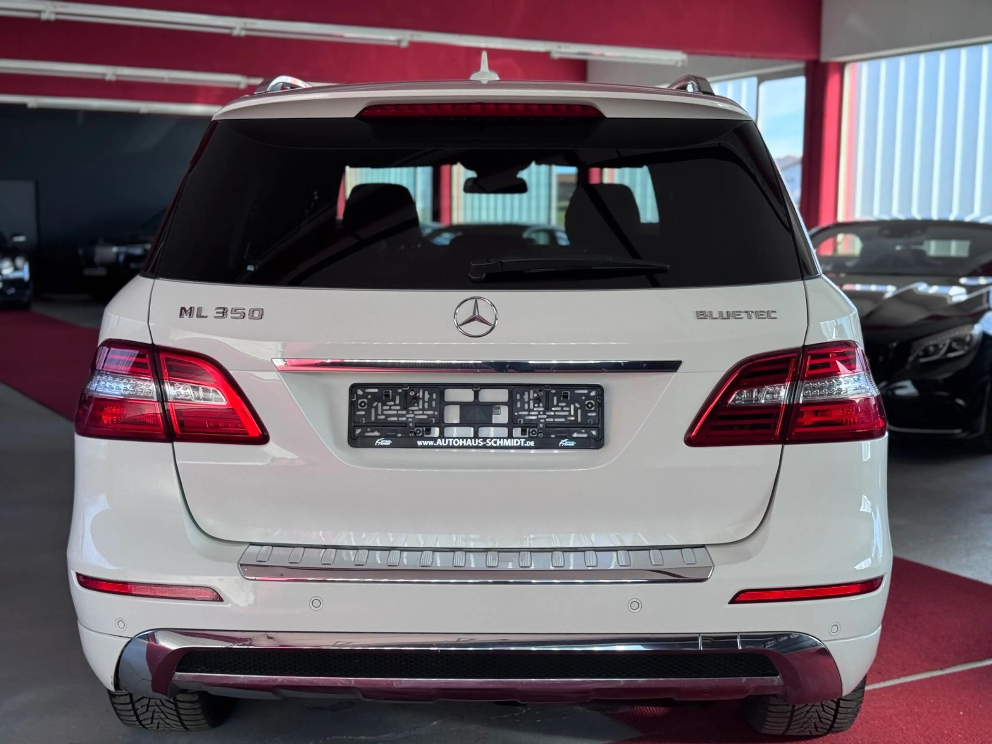 Mercedes-Benz ML 350 CDI AMG Paket Pano Airmatic ILS Comand 20 — photo 8