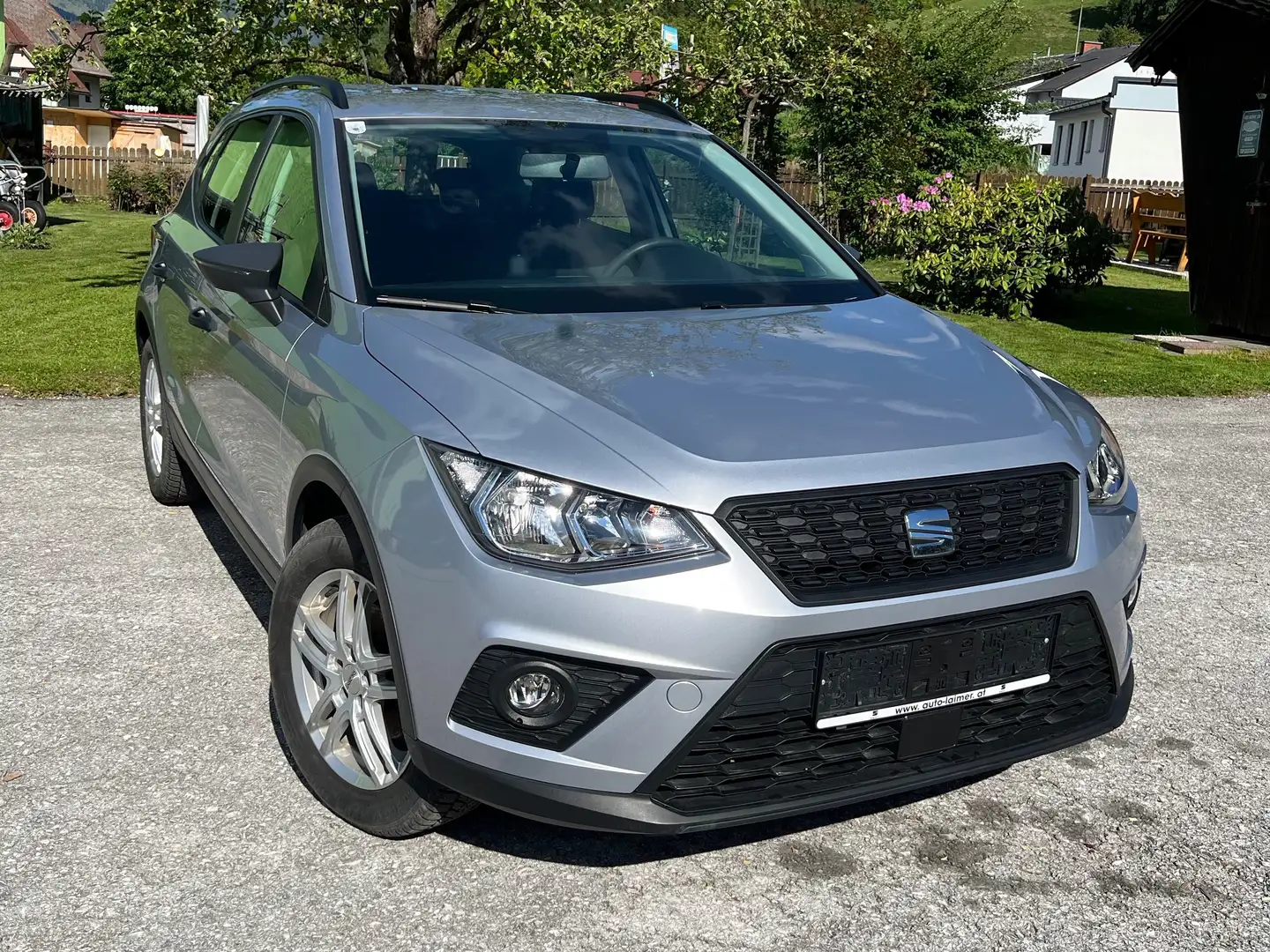 SEAT Arona TSI 1.0, Austria Edition Argintiu - 1