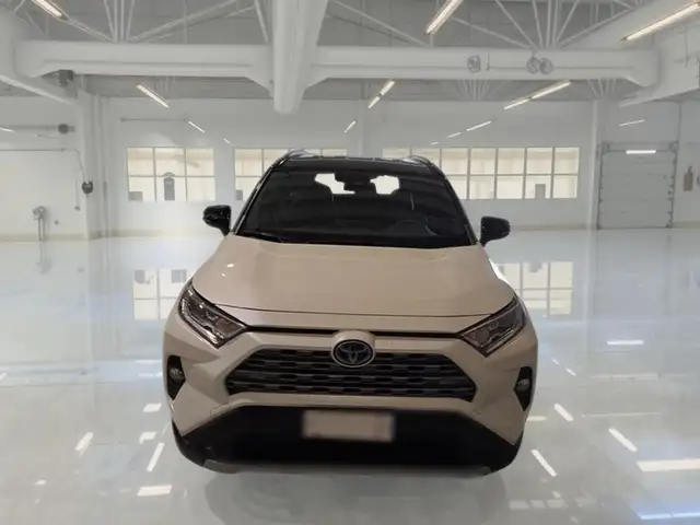 Toyota Rav4 view 2