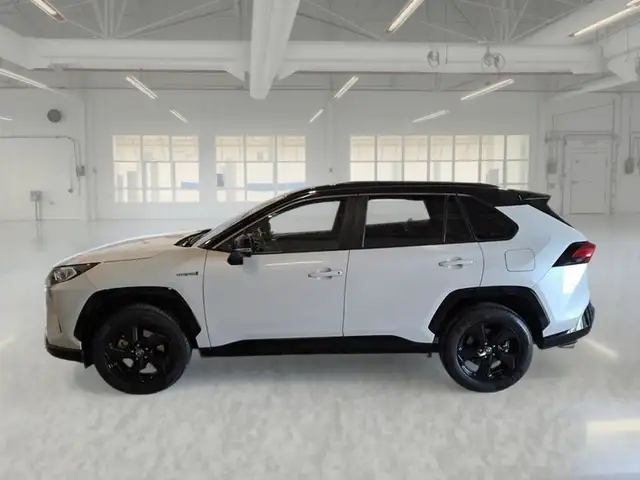 Toyota Rav4 view 5