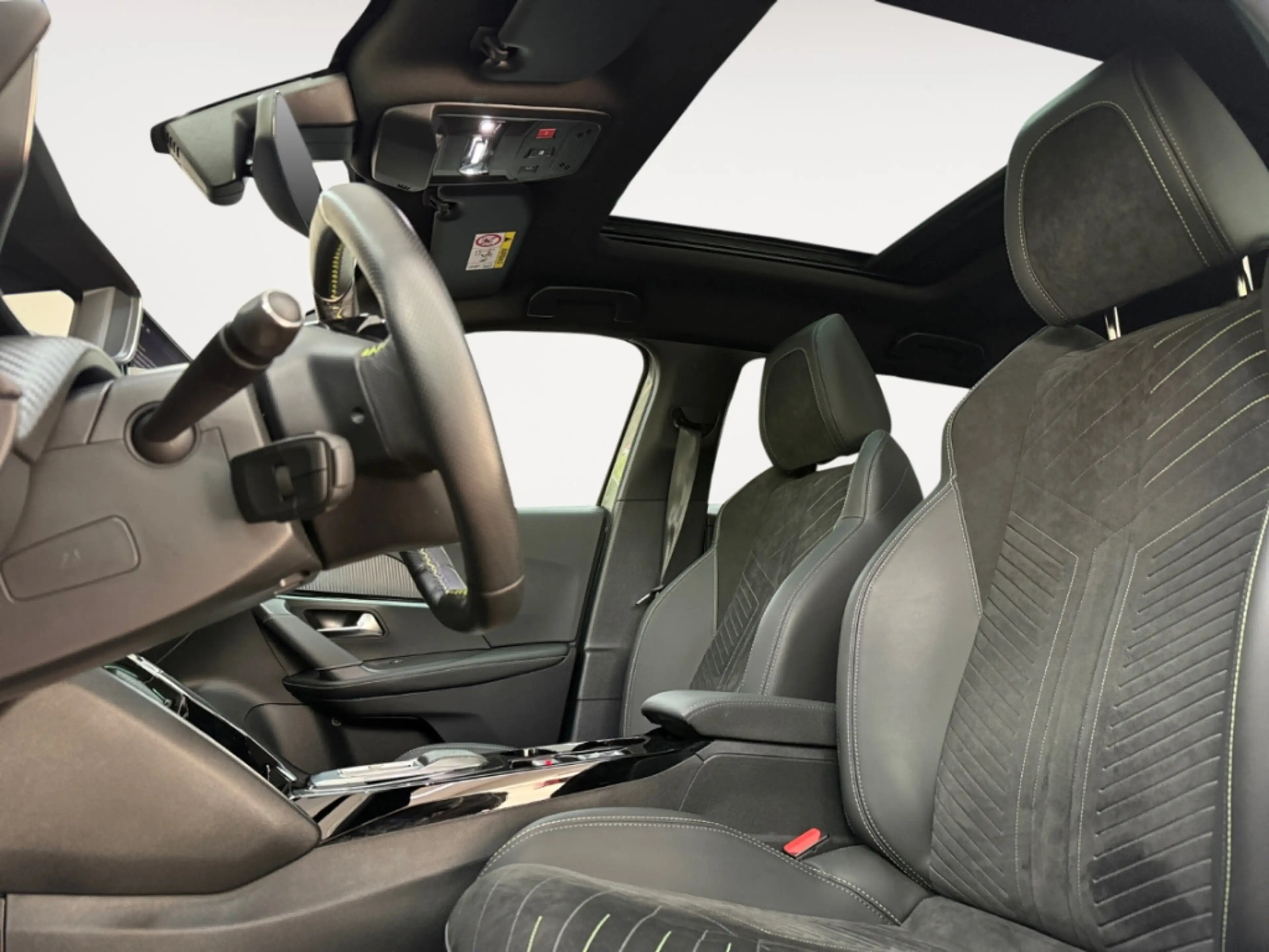 Peugeot 2008 GT B-ZERT  NAV LED DIG-DISPLAY KAMERA SITZ.HZG TEM — photo 9