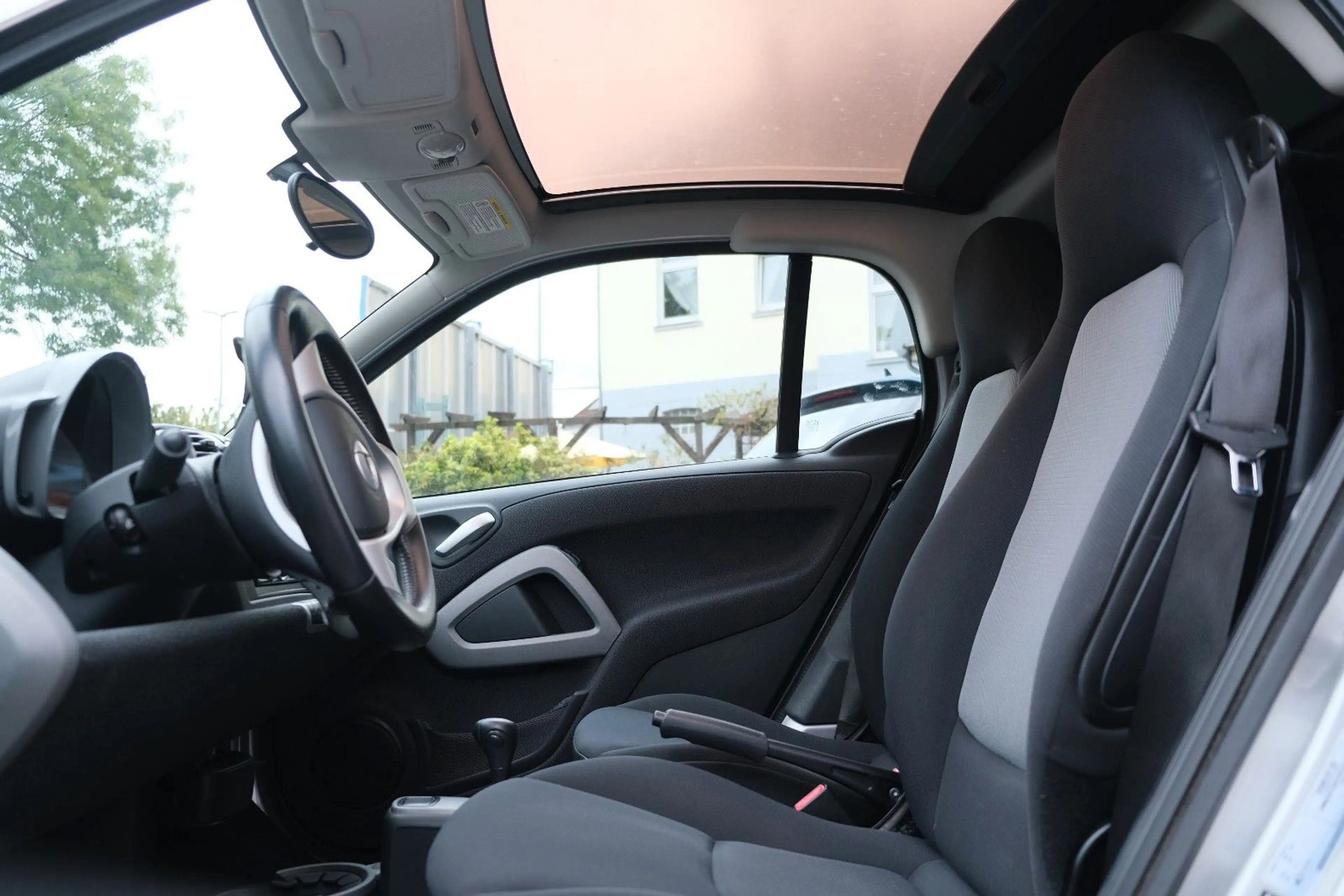 smart forTwo Turbo Edition 10 PANORAMA EFH SHZ TÜV NEU — photo 11