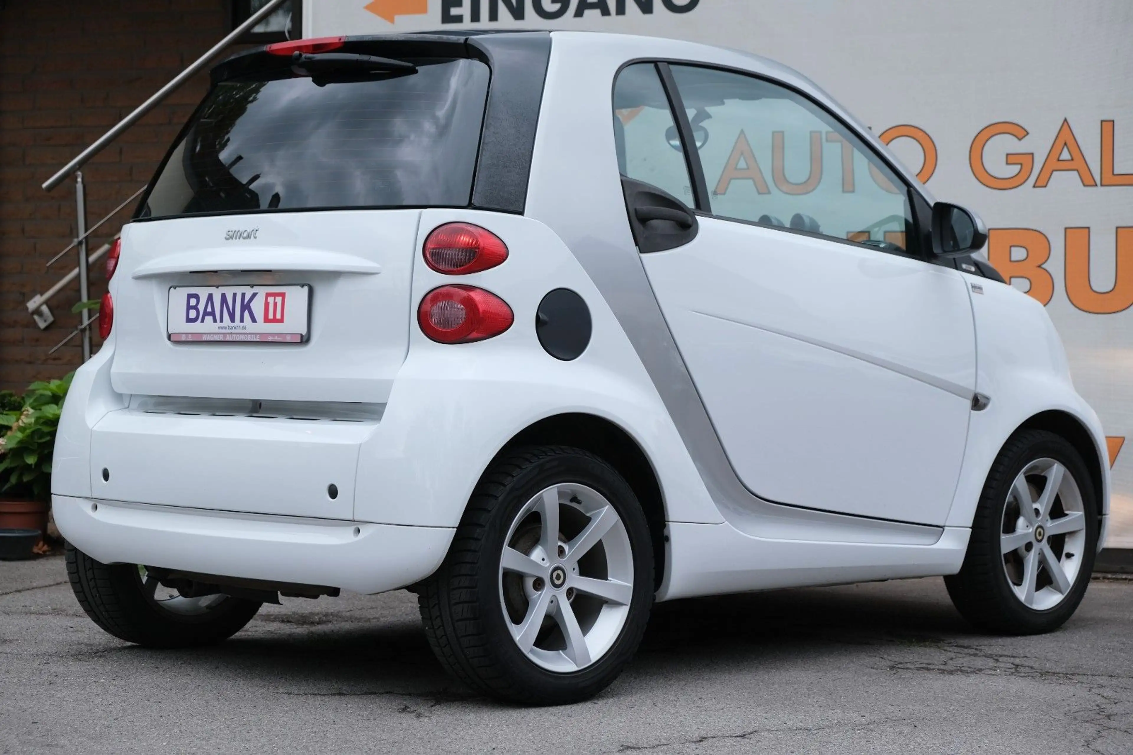 smart forTwo Turbo Edition 10 PANORAMA EFH SHZ TÜV NEU — photo 5