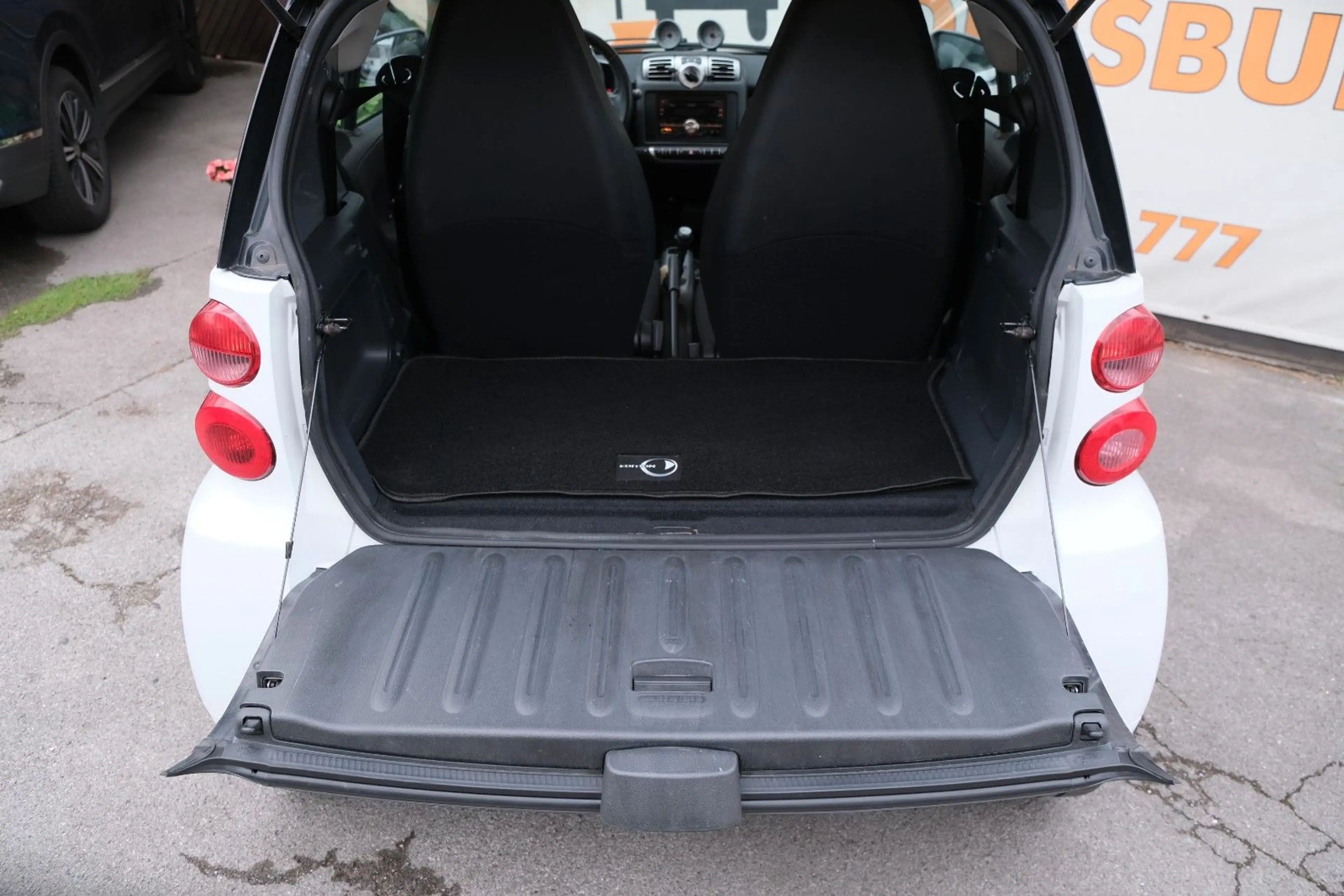 smart forTwo Turbo Edition 10 PANORAMA EFH SHZ TÜV NEU — photo 9