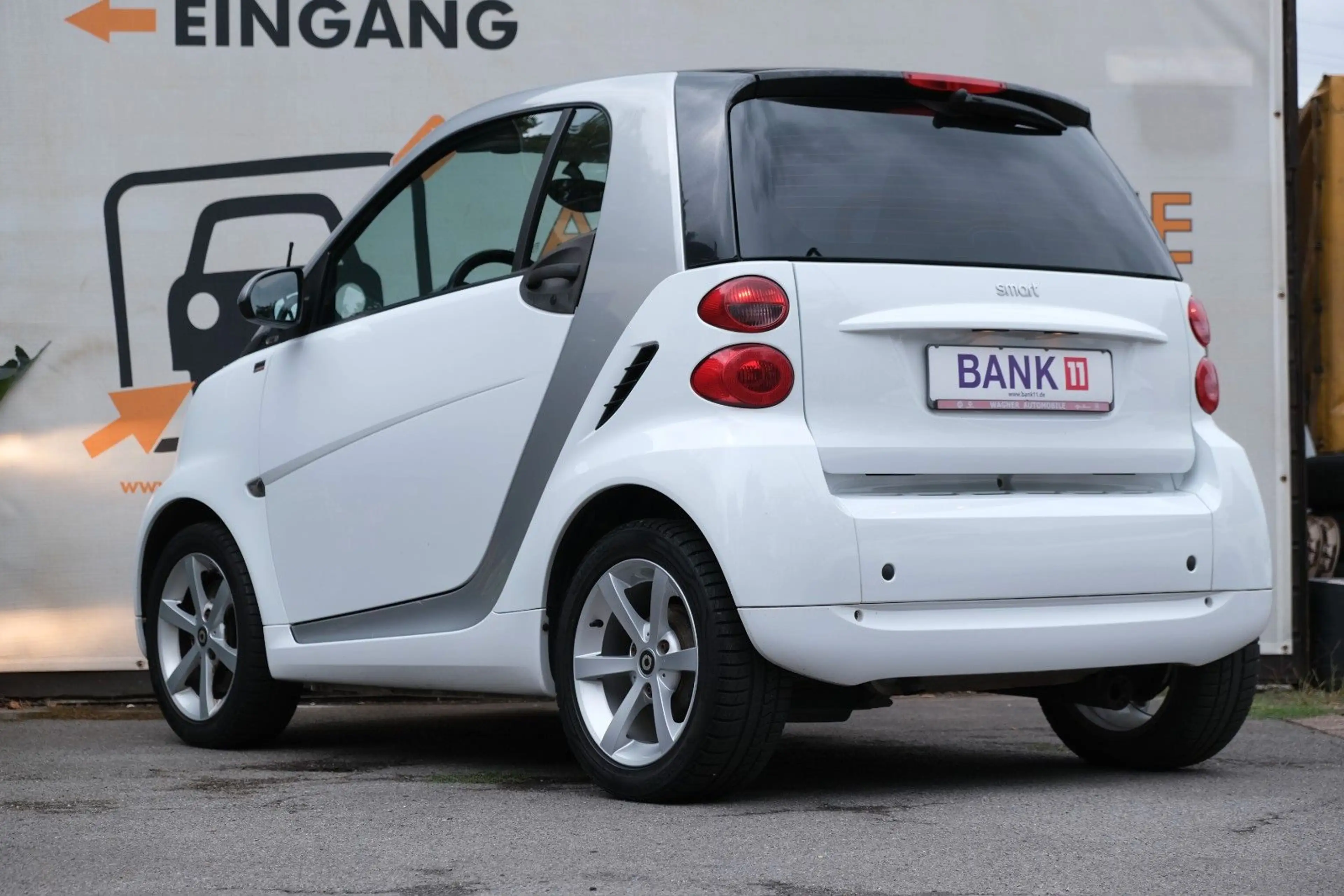 smart forTwo Turbo Edition 10 PANORAMA EFH SHZ TÜV NEU — photo 6