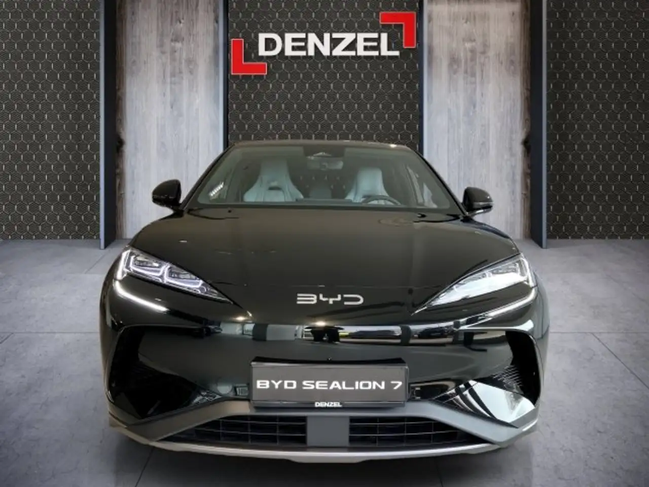 BYD SEALION 7