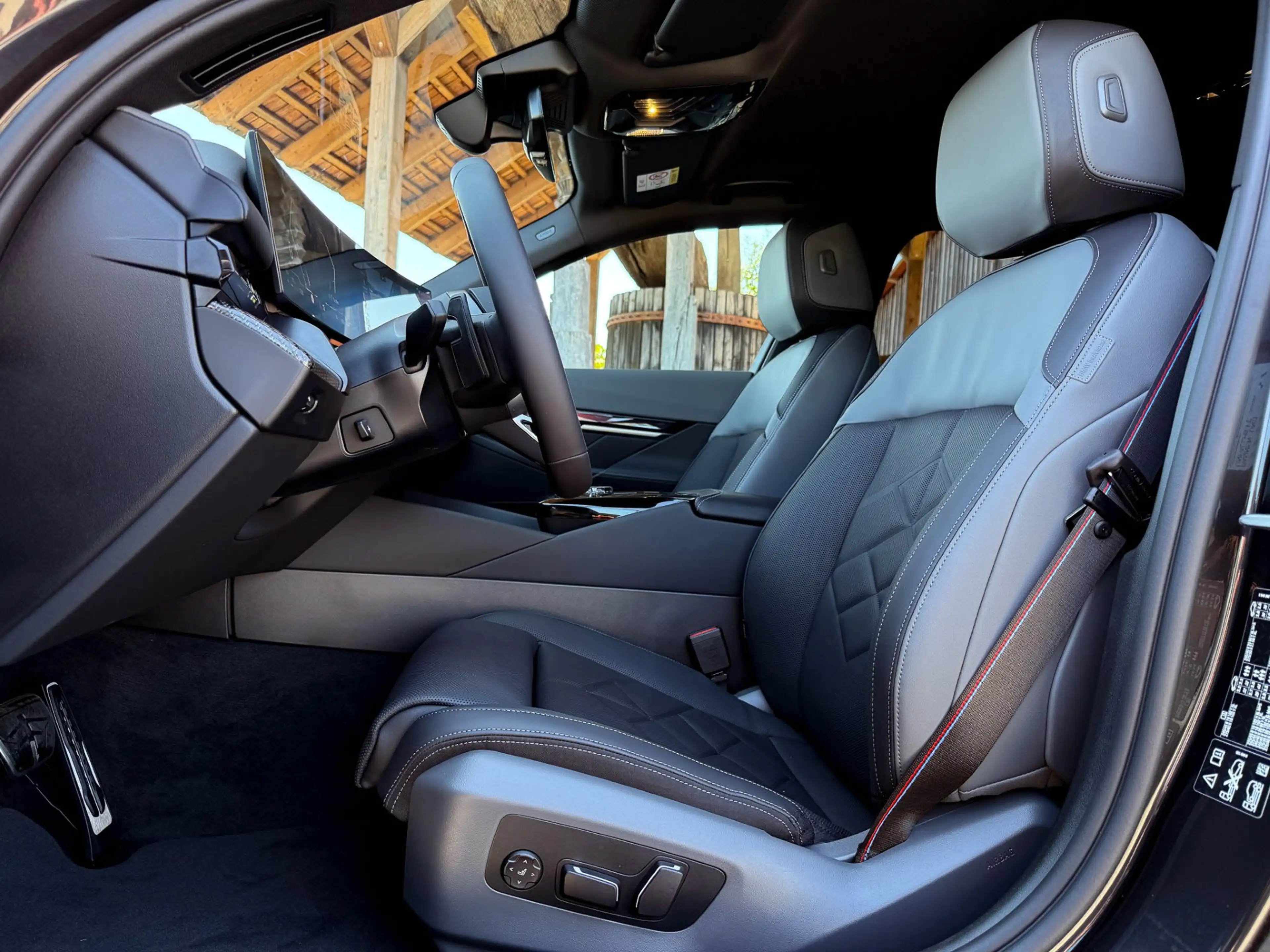 BMW 540 d xDrive — photo 13