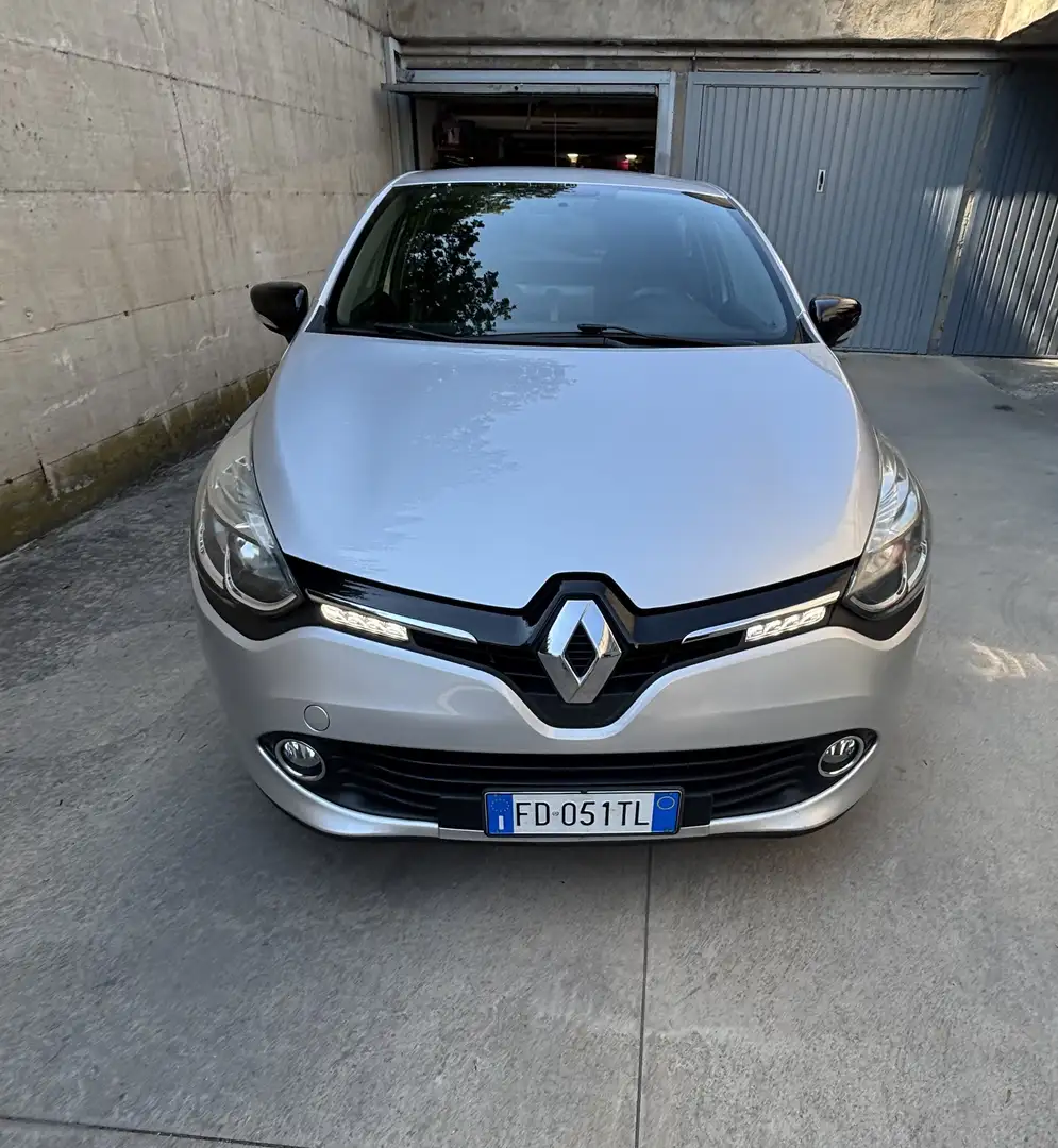 Renault Clio 5p 1.2 16v 55kw (75cv) Zen - 1