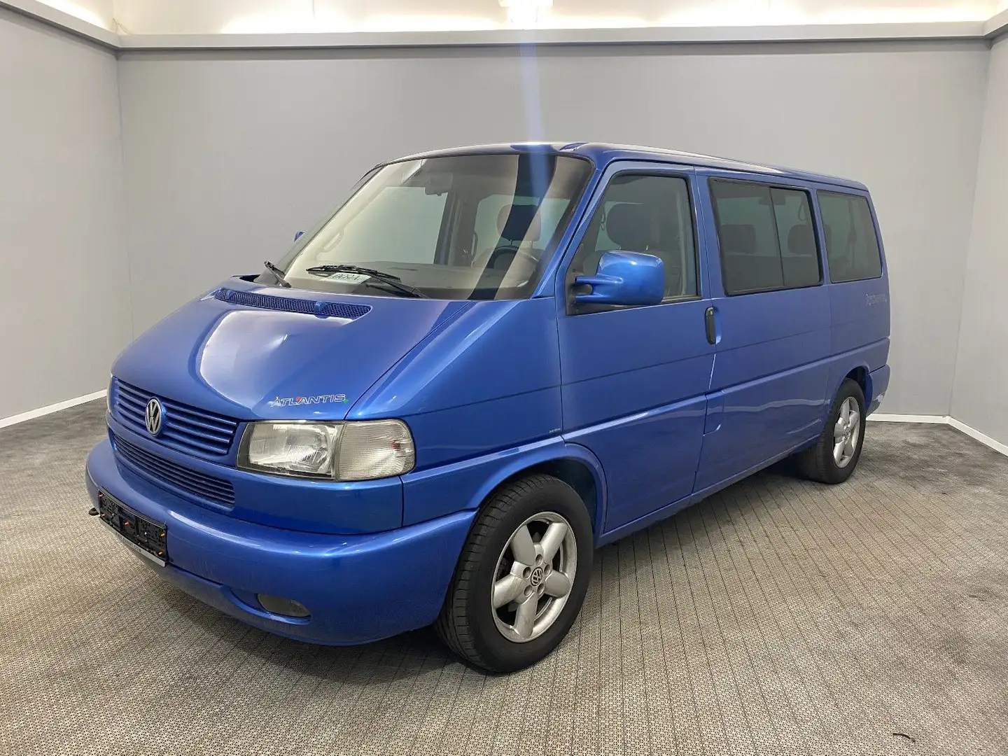 Volkswagen T4 Multivan ATLANTIS*SITZHEIZUNG*KLIMA*AHK*6SITZ Modrá - 1