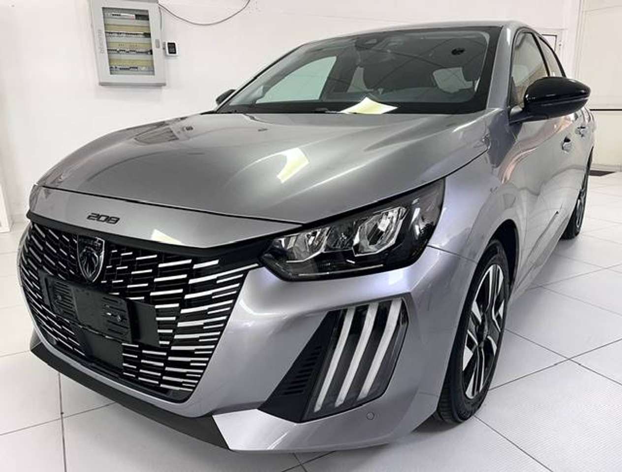 Peugeot 208 208 1.2 Allure s&S 100CV