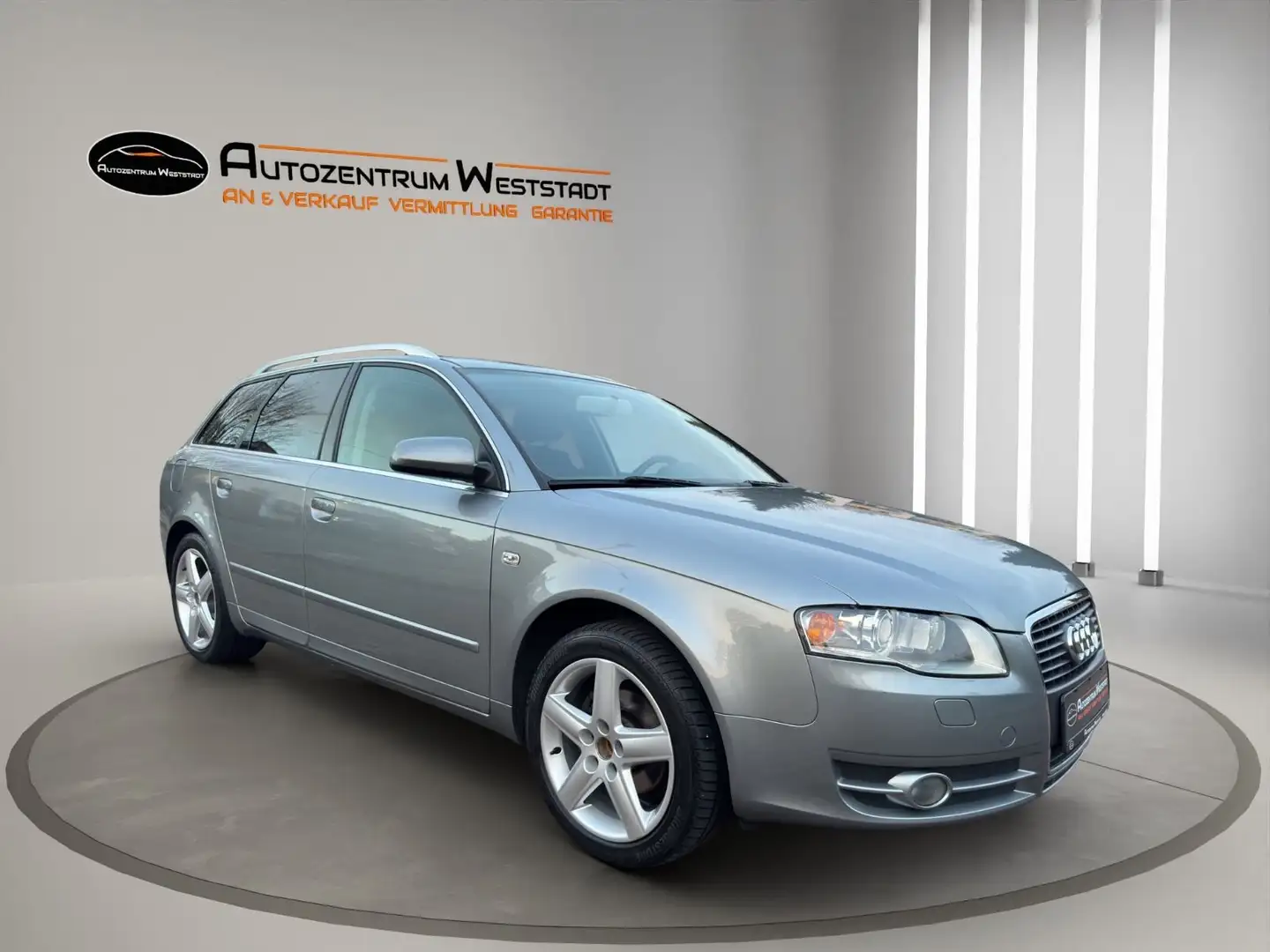 Audi A4 Avant 2.0 TDI, 2 Hand, Unfallfrei, HU 10.2026 Gris - 2