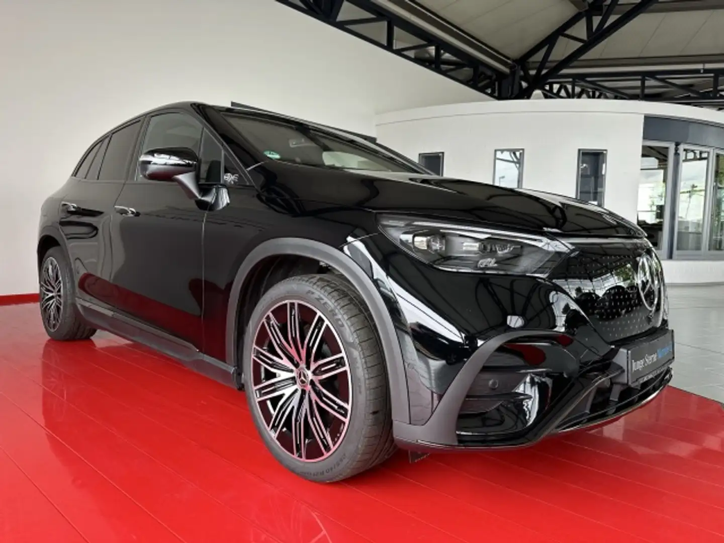 Mercedes-Benz EQE SUV EQE 300 SUV AMG AIRMATIC+HA-LENKUNG+PANORAMA+360 Noir - 2