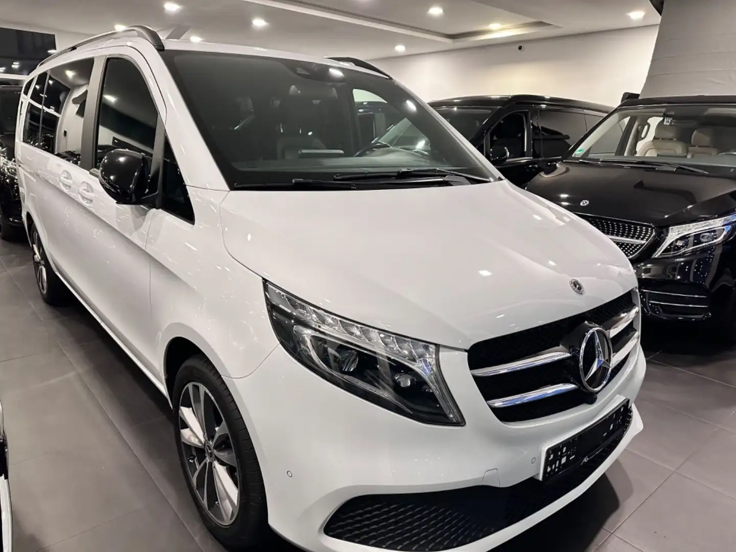 Mercedes-Benz V 300 d AVANTGARDE EDITION*Lang*MBUX*StHz*Leder* Blanc - 2