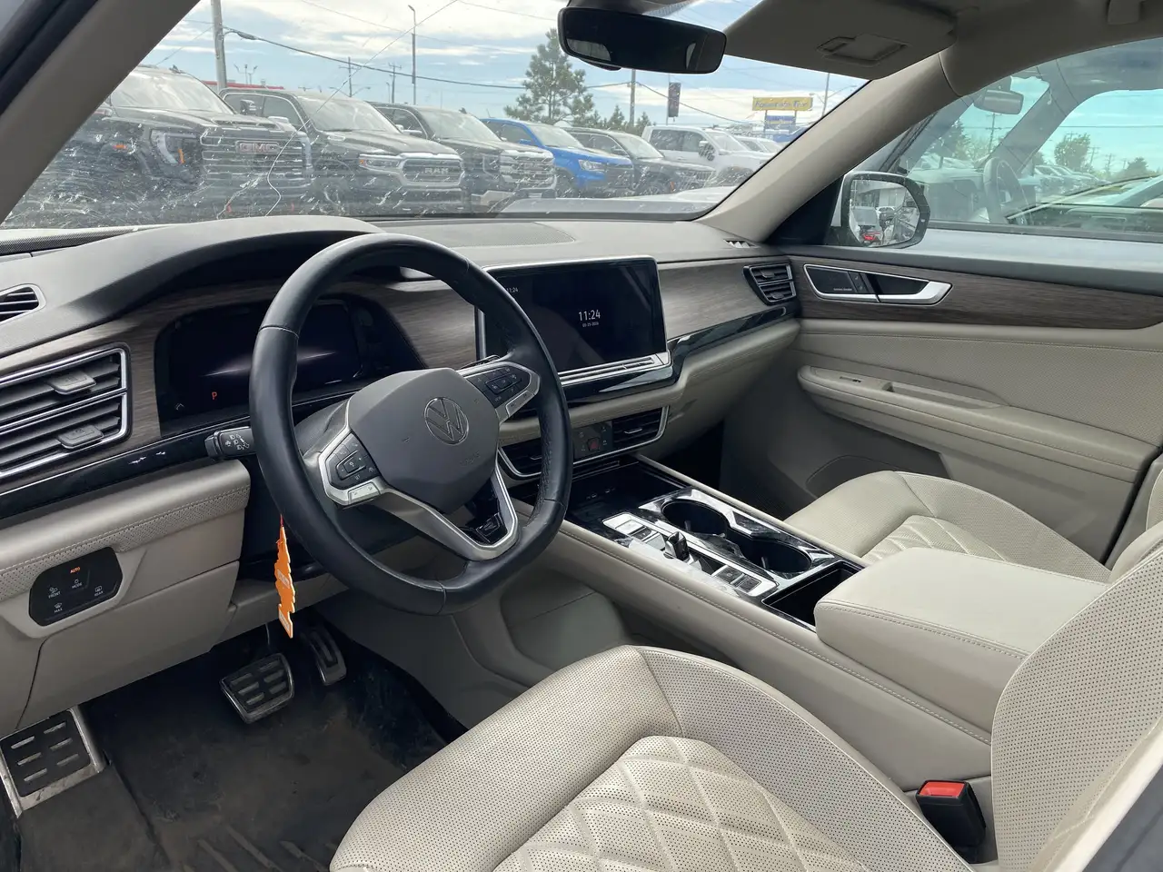 Volkswagen Atlas снимка Volkswagen Atlas