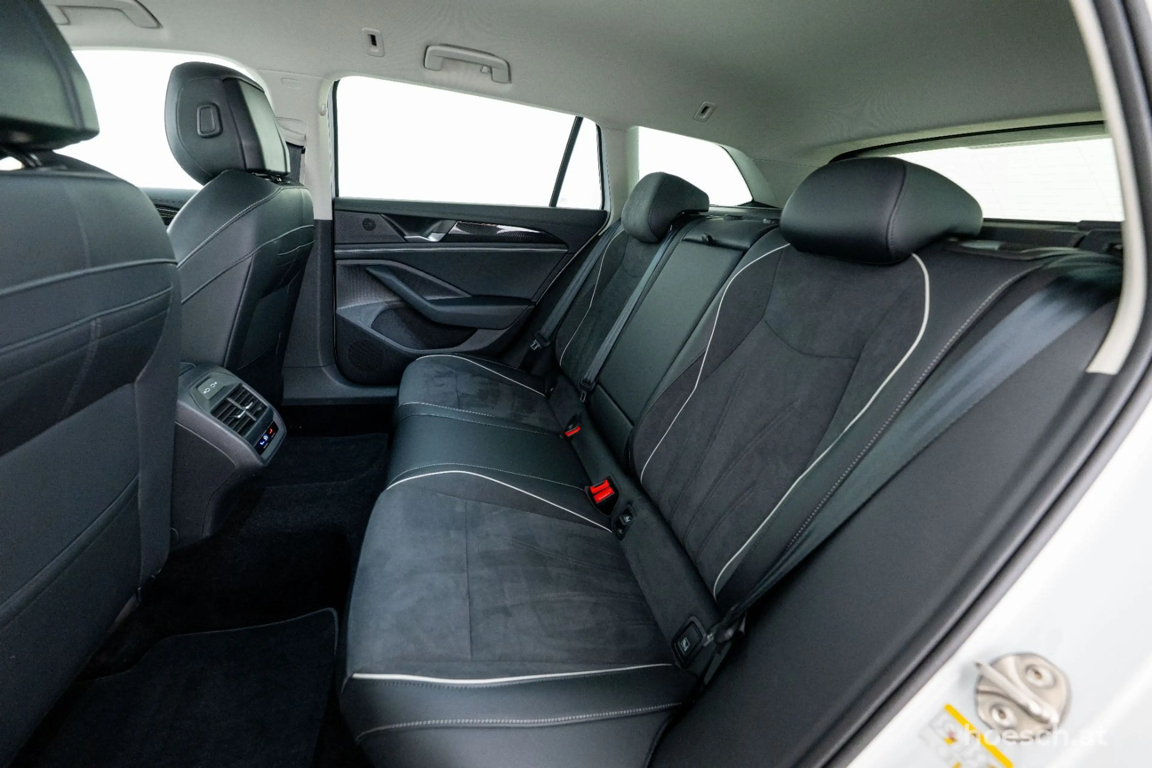 Volkswagen Passat Variant eTSI Business Aut. AHK 360° WINTER ASSISTENZ +++ — photo 7