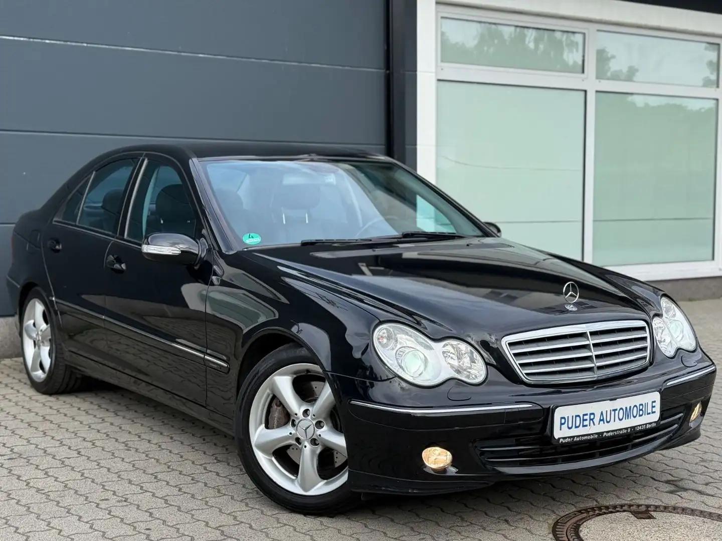 Mercedes-Benz C 200 K Avantgarde Sport-Edition Xenon Leder SHZ Schwarz - 1