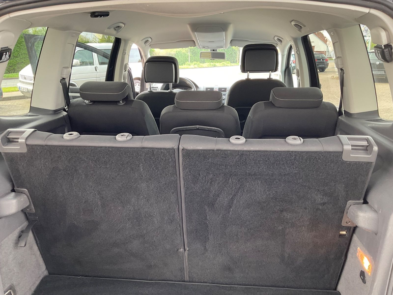 Volkswagen Touran Cup  7 Sitzer Steuerkette neu — photo 4