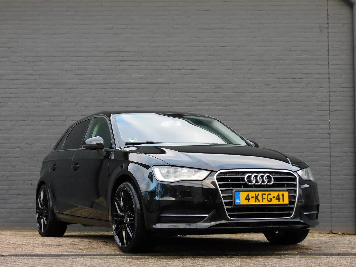 Audi A3 Sportback 1.4 TFSI Attraction Pro Line BLACK EDITI Negro - 2