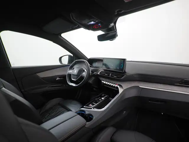 Peugeot 3008 view 2