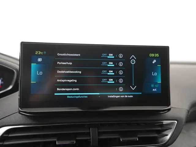 Peugeot 3008 view 17
