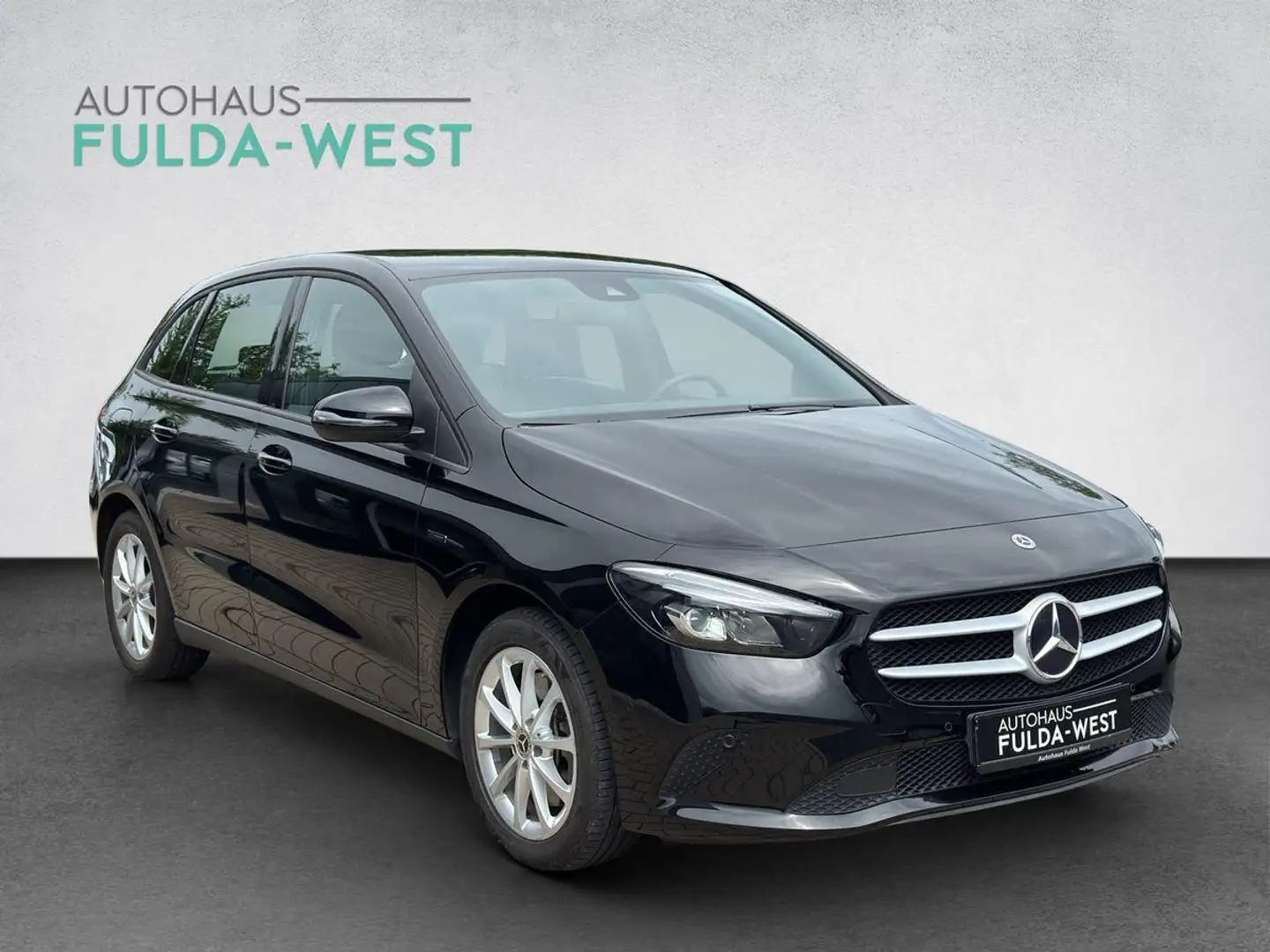 Mercedes-Benz B 250 e LED Navi Kamera Sitzheiz. Tempomat Alu17 Schwarz - 2