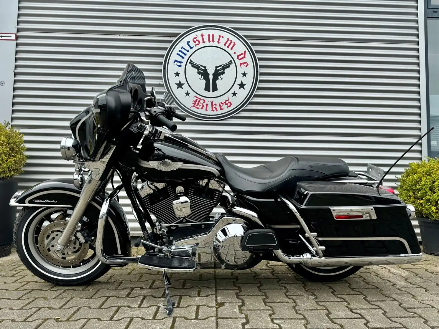 Harley-Davidson Electra Ultra Glide 100th Anni Street Glide Look Zwart - 2