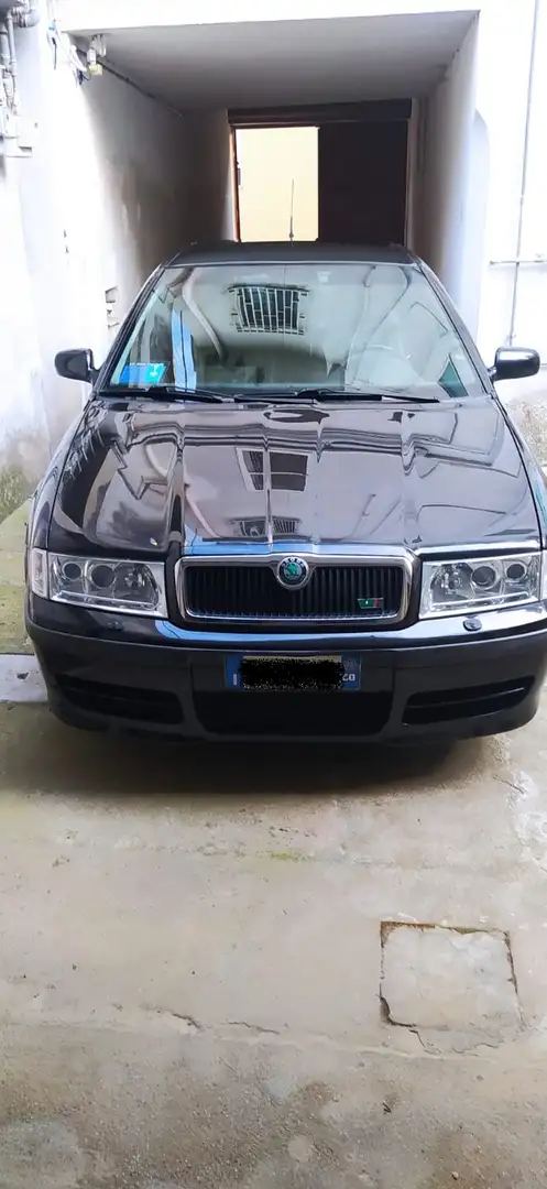 Skoda Octavia Octavia I 1997 Berlina 1.8t RS 180cv Noir - 1