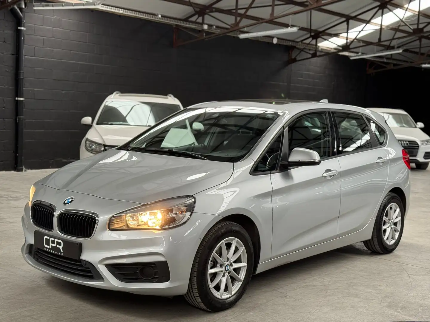BMW 218 iA * GPS * TOIT PANO * RADAR * ATT REMORQUE Argento - 1