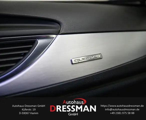 Audi A6 view 16