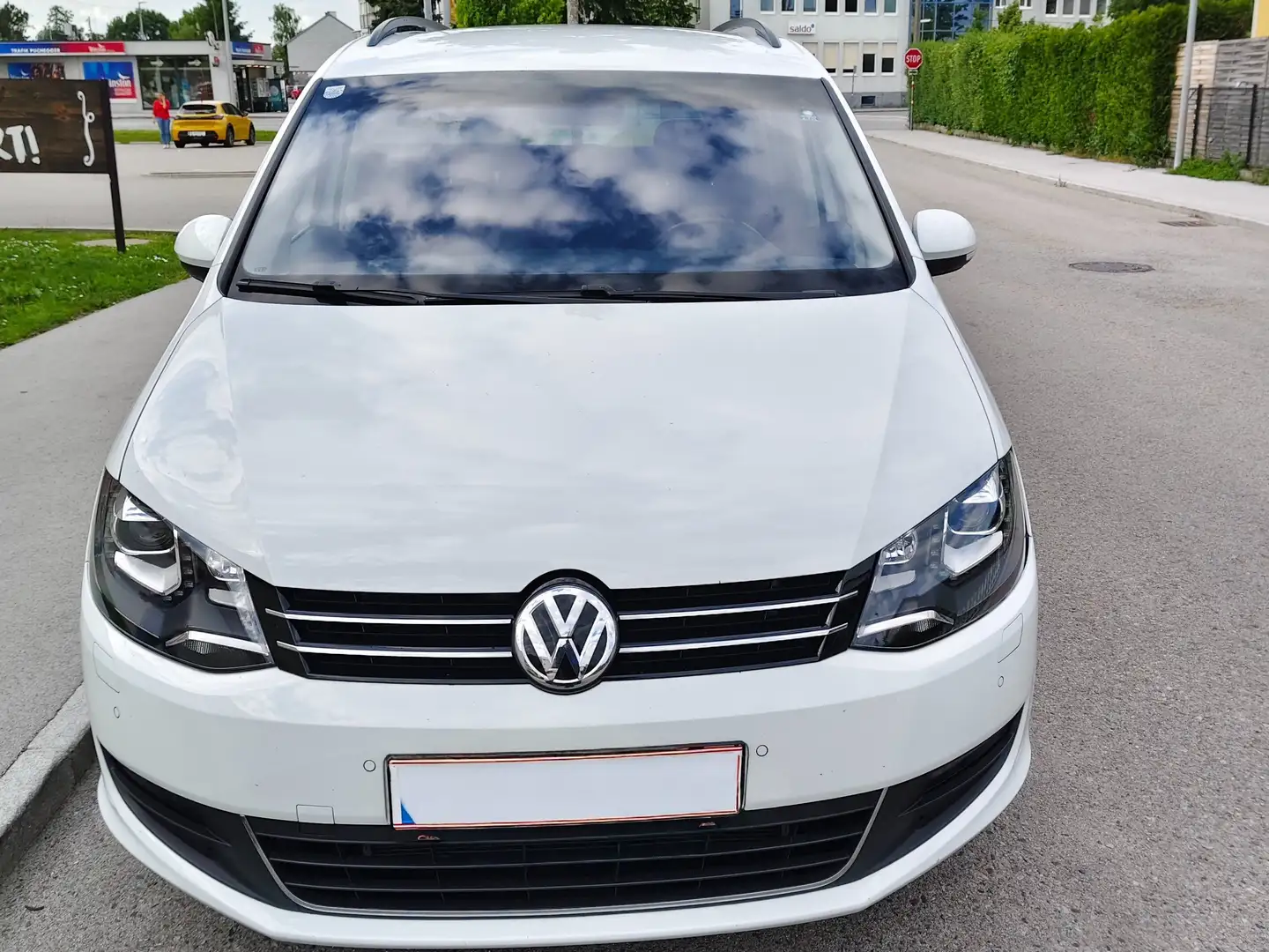 Volkswagen Sharan Sharan Comfortline SCR 2,0 TDI DSG 7 Sitze Comfort Weiß - 1